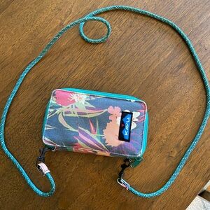 Kavu Wallet Crossbody EUC